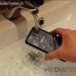 Samsung GALAXY S5 mini TEST WODOSZCZELNOŚCI water test full hd007